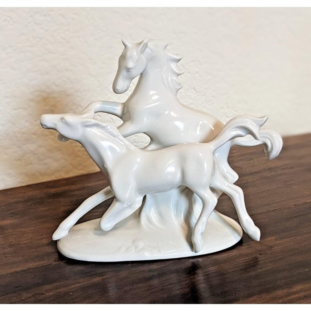 Vintage Mid-Century Wagner & Apel "Wild‎ Horses" #11594 White Porcelain Figurine